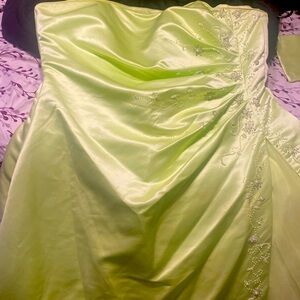 Bright green prom dress size 20